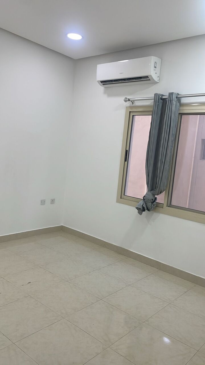 Busaiteen, Apartments, Flats, Houses & Villas, BHD 240/month,  2 BR,  Flat For Rent In Busaiteen