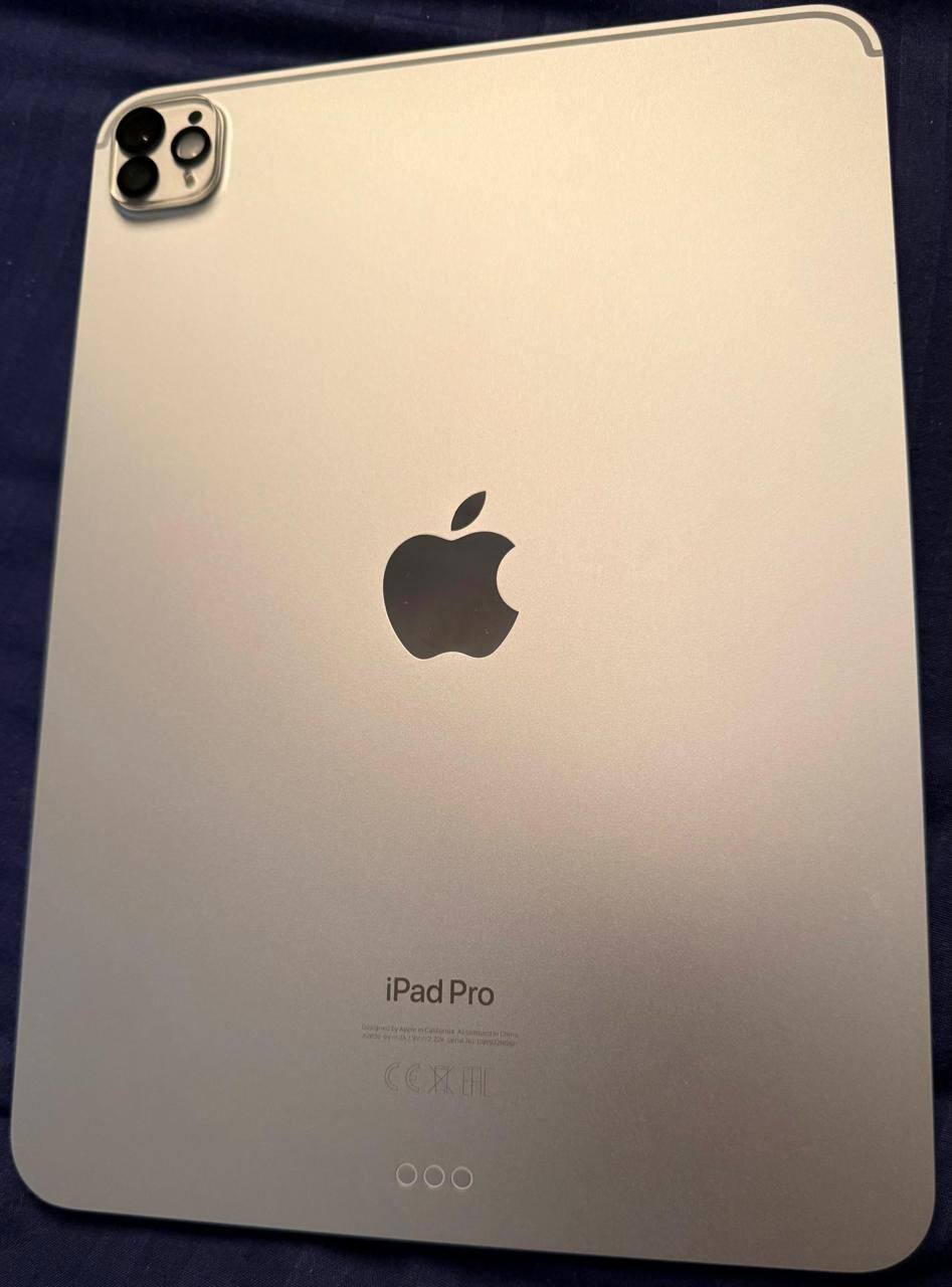 Al Tahliyah, Electronics, SAR 4000,  Ipad Pro 512 GB