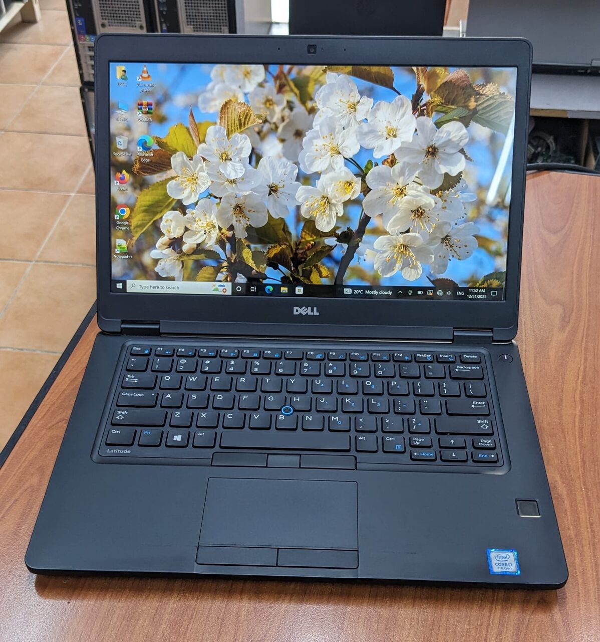 Manama, Computers, BHD 93,  DELL Core I7 8th Gen Laptop 8GB Ram 256GB SSD M.2 14" FHD FREE Bag, Mouse & Earphone