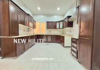 Mangaf, Villas, KWD 750,  Four Bedroom Floor For Rent In Mangaf
