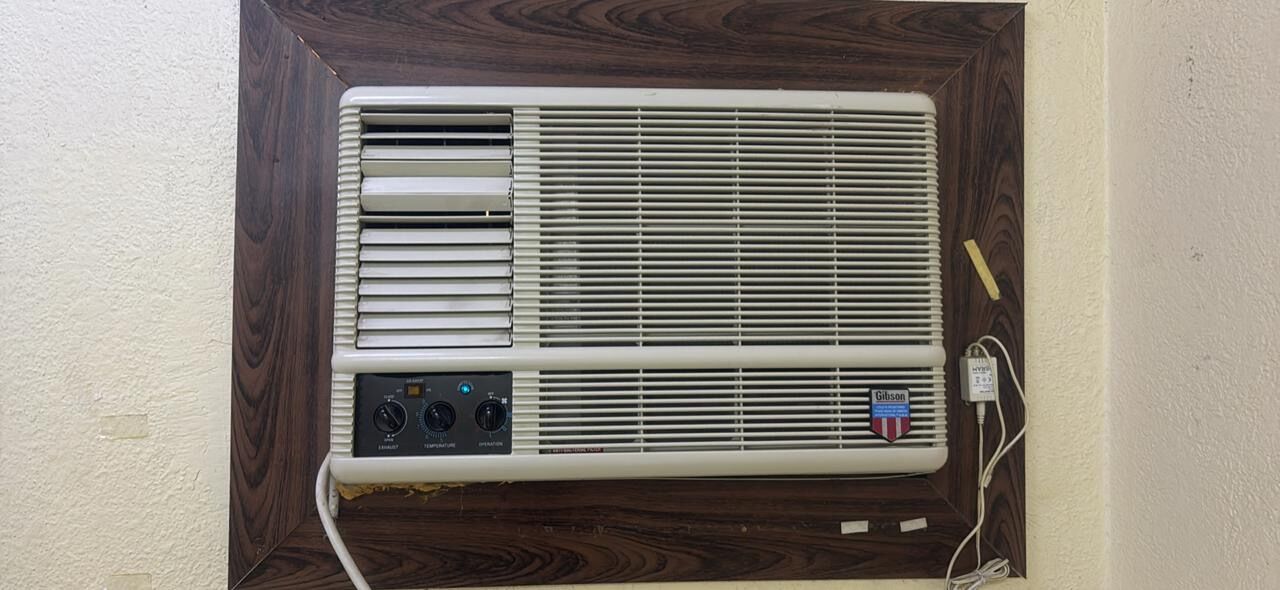 Khobar, Air Conditioners, SAR 500,  Window AC /Washing Urgent Sale