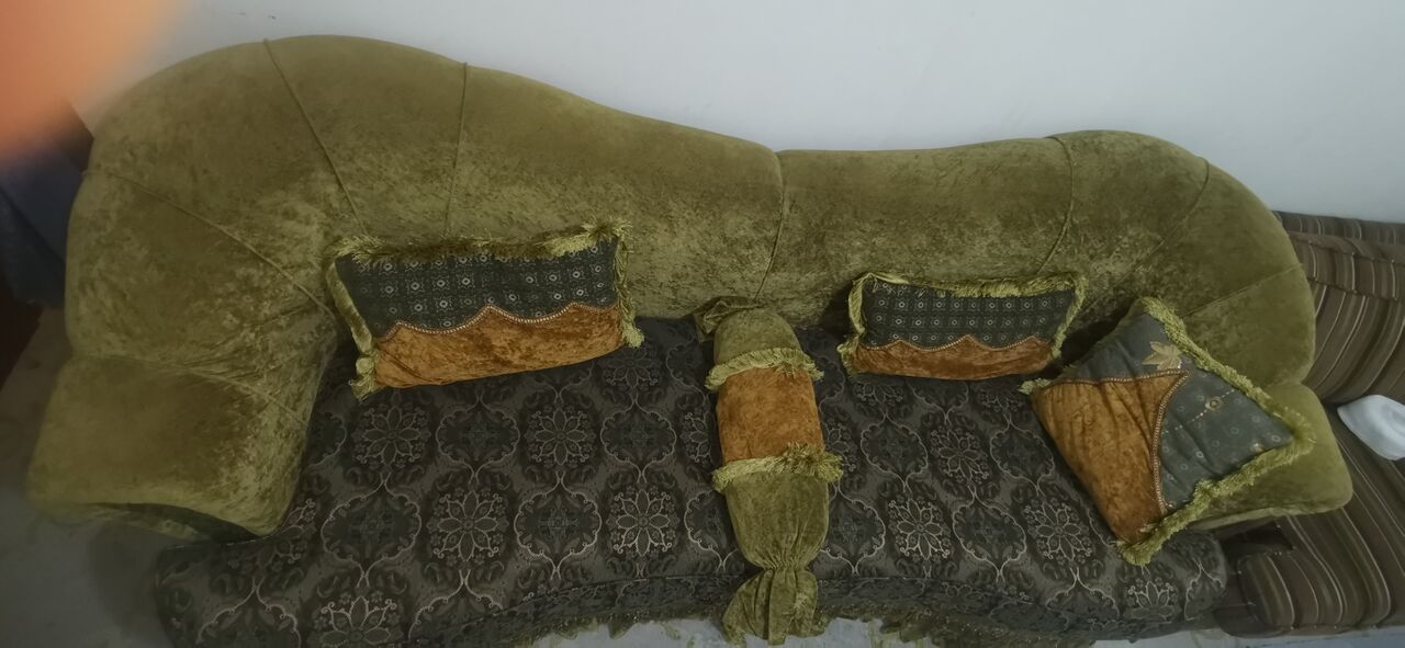 Thuqbah, Furniture, SAR 500,  Sofa