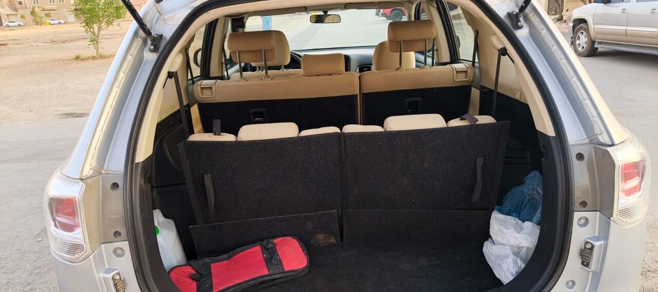 Riyadh, Vehicles, Cars & Trucks , SAR 24000,  Mitsubishi Outlander,  2014,  Automatic,  215000 KM,  , ,  , 215,000 Km,  4×4