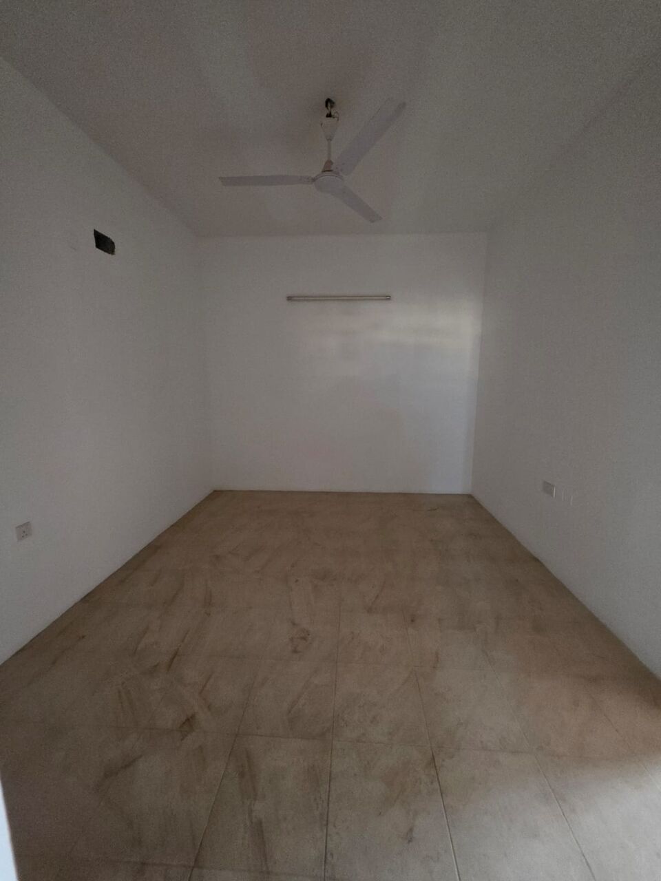 Hidd, Apartments, Flats, Houses & Villas, BHD 180,  2 BR,  Flat With Ewa For Rent In Hidd