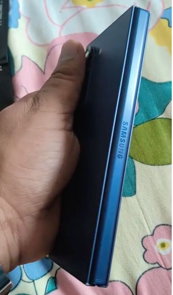 Jeddah, Mobile Phones, SAR 3800,  Samsung Galaxy Z Fold6 | 3800 SAR | With Cover Excellent Condition