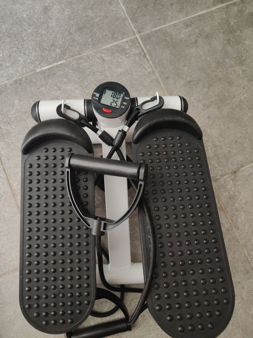Dhahran, Health & Beauty Items, SAR 100,  EXERCISE MACHINE
