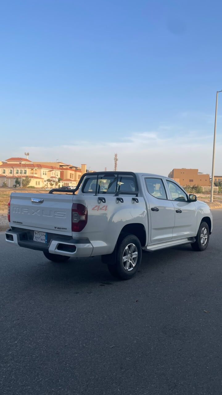 Jeddah, Vehicles, Cars & Trucks , SAR 34500,  Maxus T70,  2023,  Manual,  158000 KM,