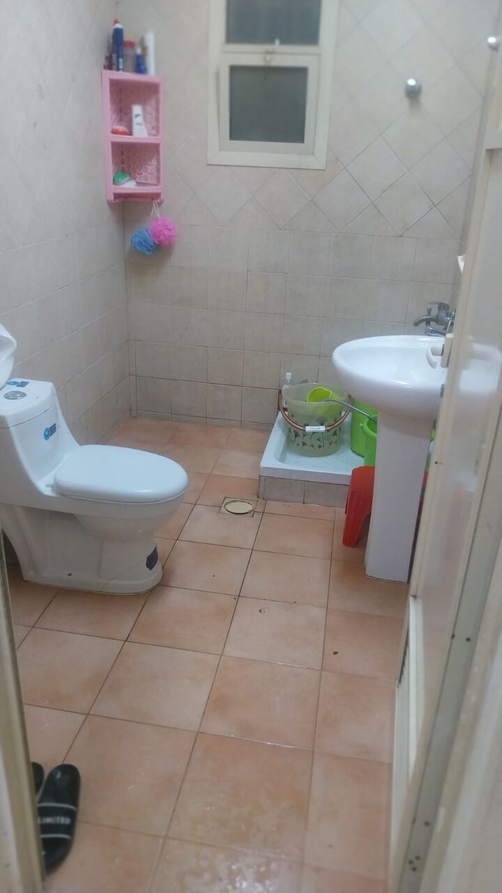 Jubail, Apartments, Flats, Houses & Villas, SAR 25600/year,  Furnished,  2 BR,  2bhk Family Flat For SALE With All Household Items