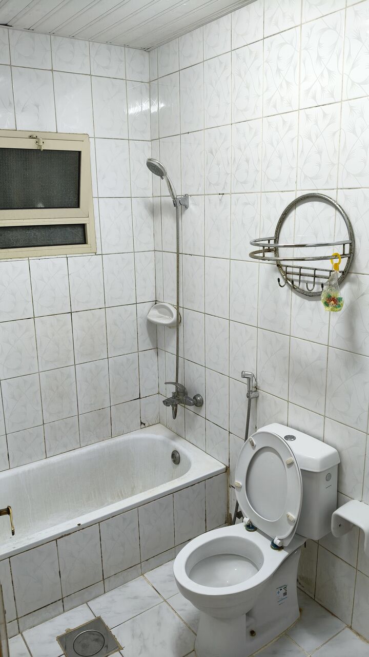 Al Khobar Al Shamalia, Bedspace For Rent, SAR 300/month,  Bed Space Available For Executive BachelorA Clean And Quiet Bed Space Is Available In A Sp
