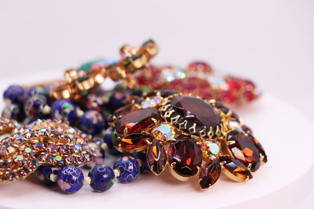 New York, Items Wanted, Sell My Jewelry Seal Beach | Estate Jewelry Buyer Seal Beach