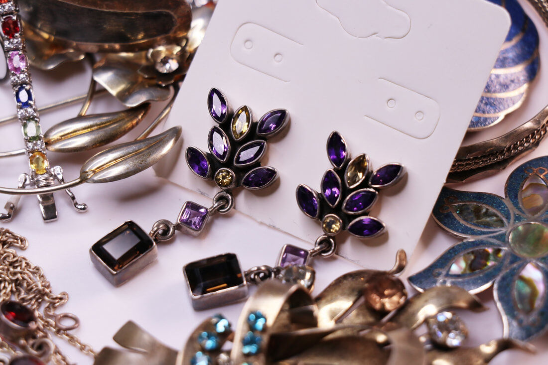 New York, Items Wanted, Sell My Jewelry Seal Beach | Estate Jewelry Buyer Seal Beach
