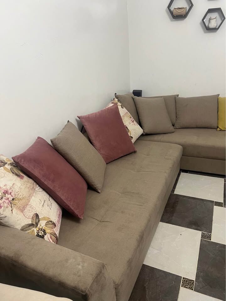Riyadh, Furniture, SAR 340,  L Shape Sofa - 4+3 Seating - Free Extra Cushions - Urgent Sale