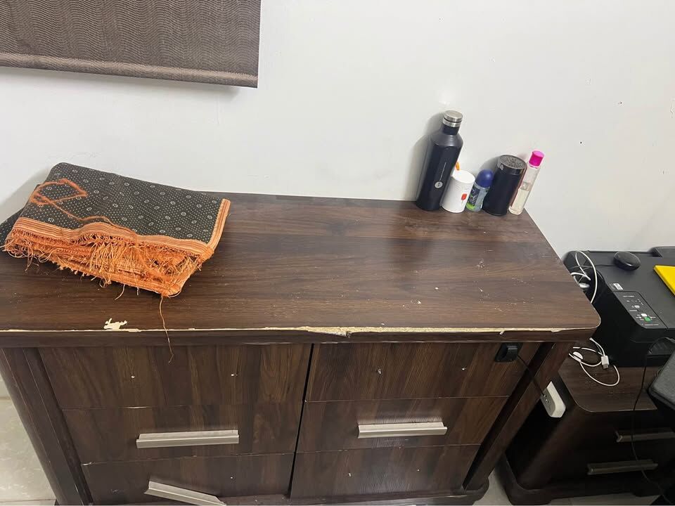 Riyadh, Furniture, SAR 1050,  Home Center Bed Room Full Set Coffe Brown- For Sale - Urgent Sale Good Condition
