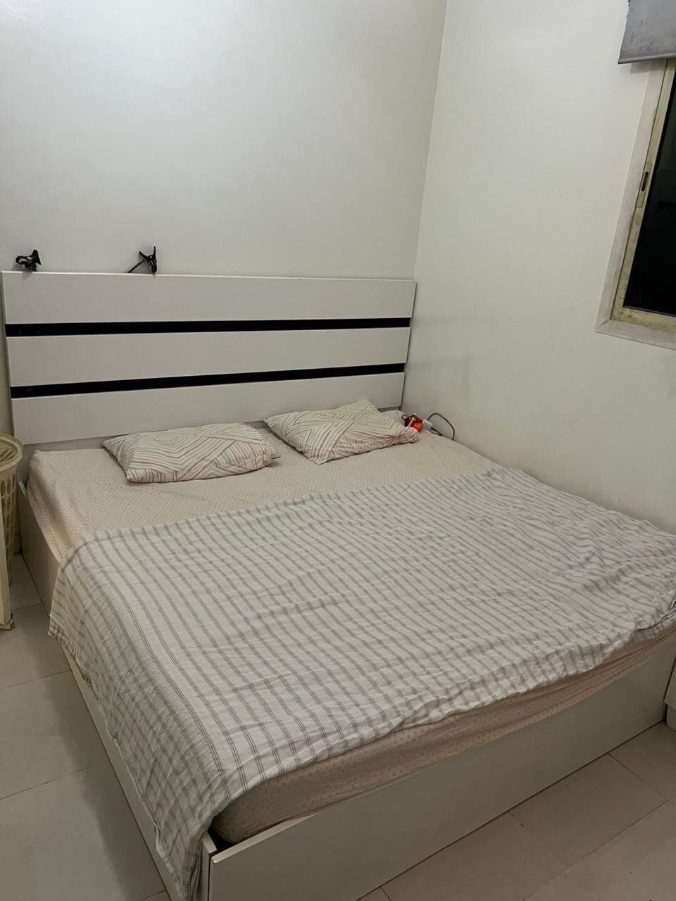 Riyadh, Furniture, SAR 1050,  White King Size Bed With Full Set (Bed, Mattress, Wardrobe, Dressing Table And Side Table)