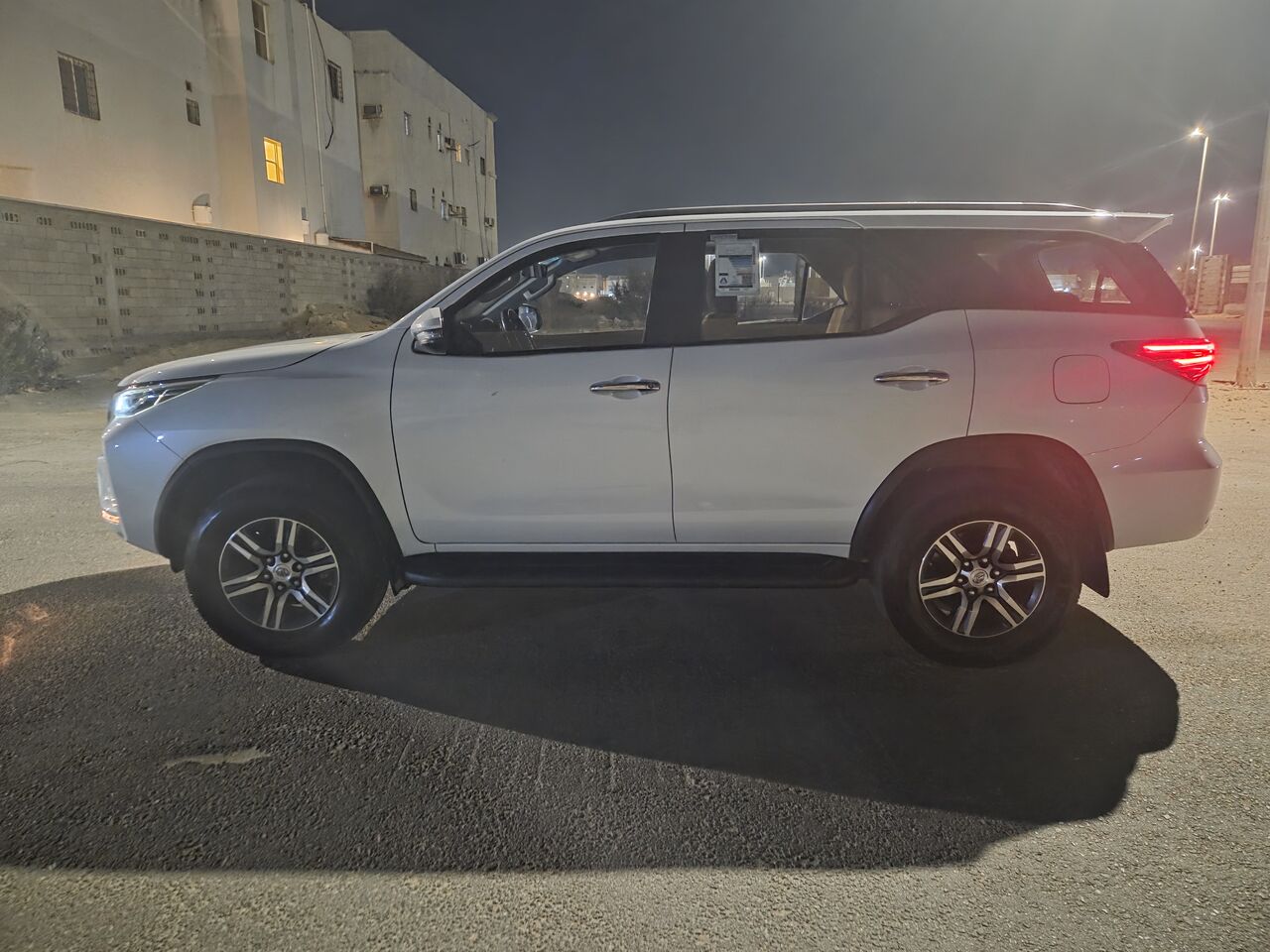 Dammam, Vehicles, Cars & Trucks , SAR 90000,  Fortuner VX1 V6 4x4 2023 Model Maintained By Authorized Service Co. Odo 73250km In Dammam,  2023,  Automatic,  73250 KM,