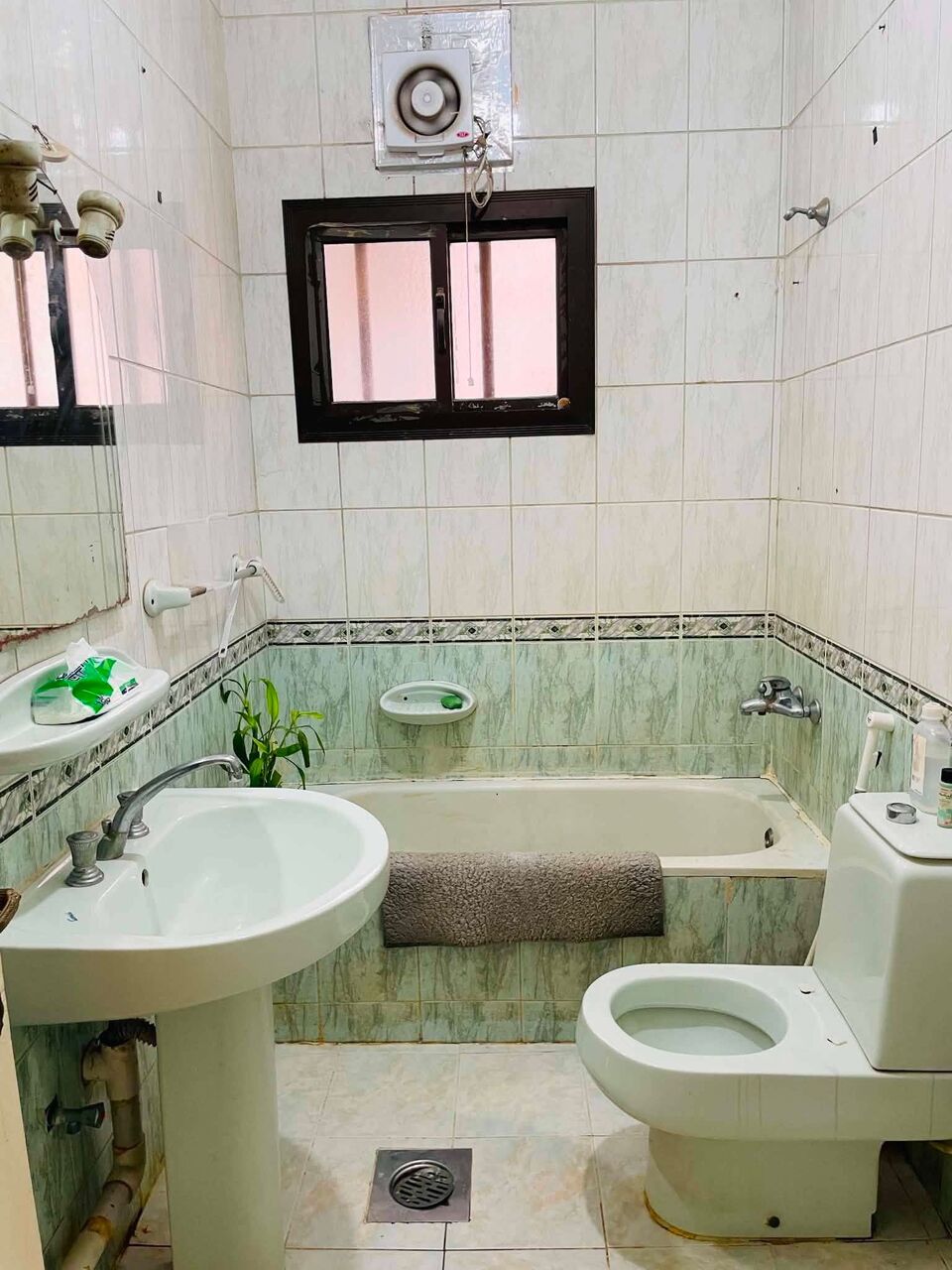 Jeddah, Housing Exchanges, SAR 26000/year,  Open Po For Pinoy,3 Rooms Flat 2cr, 1 Kitchen 1hall Available 2nd Week Of August 2026