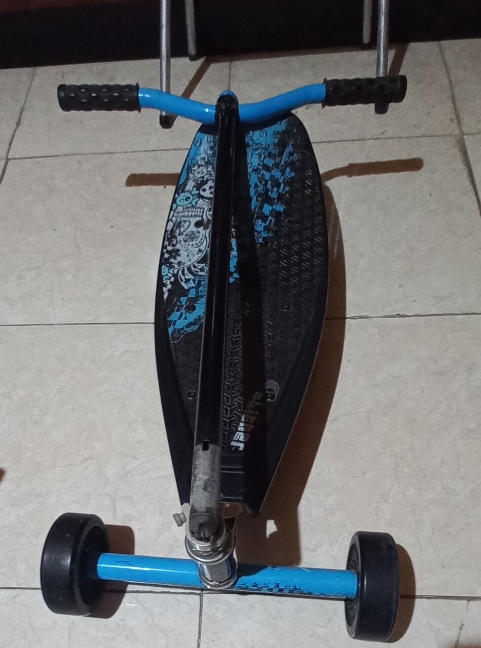 Jeddah, Bicycles, SAR 225,  Electric Skateboard & Foot Scooti With Handle