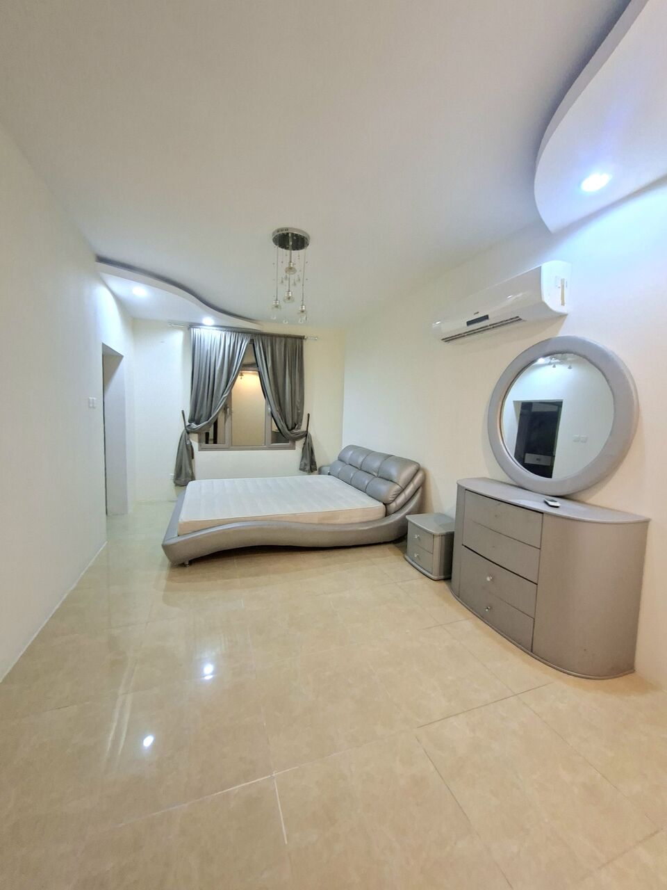 Salmaniya, Apartments, Flats, Houses & Villas, BHD 300/month,  Furnished,  2 BR,  Fully Furnished Family 2 BHK With Ewa In Salmaniya,Parking,Bright & Clean Flat @ 35547951