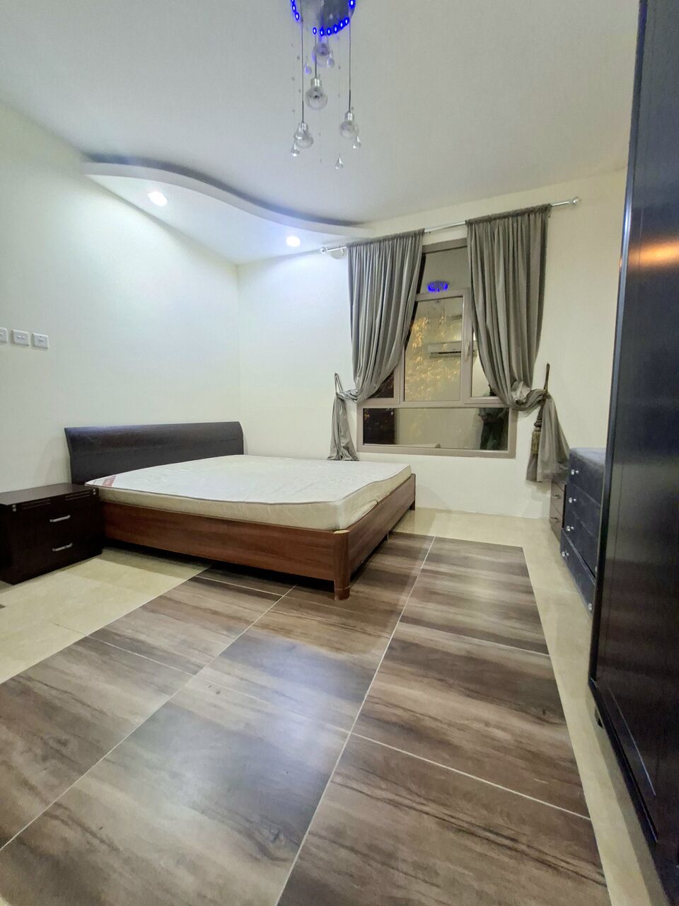Salmaniya, Apartments, Flats, Houses & Villas, BHD 300/month,  Furnished,  2 BR,  Fully Furnished Family 2 BHK With Ewa In Salmaniya,Parking,Bright & Clean Flat @ 35547951