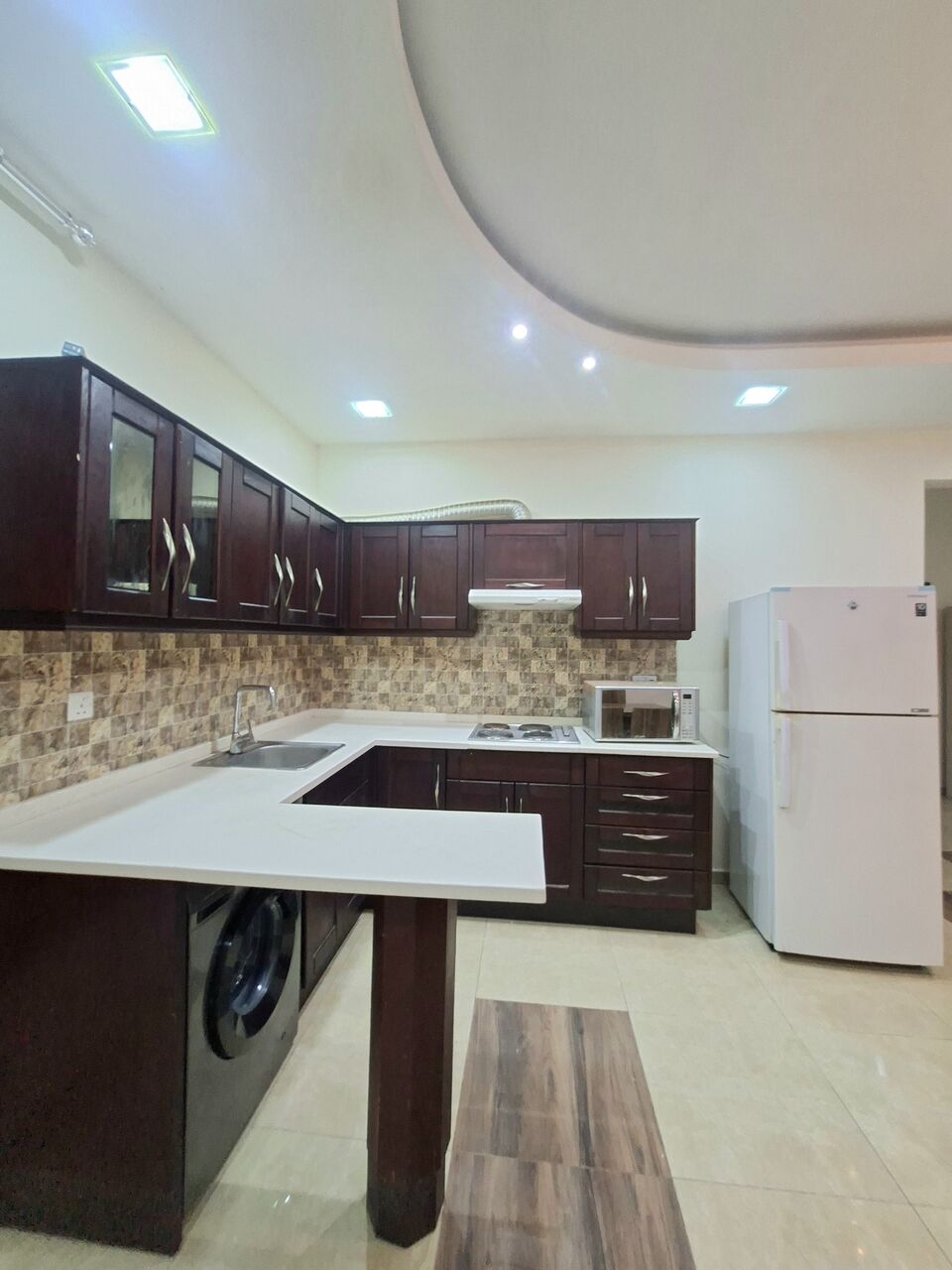 Salmaniya, Apartments, Flats, Houses & Villas, BHD 300/month,  Furnished,  2 BR,  Fully Furnished Family 2 BHK With Ewa In Salmaniya,Parking,Bright & Clean Flat @ 35547951