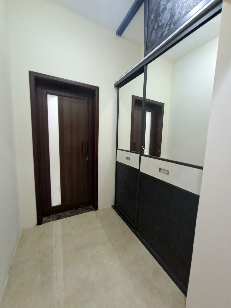 Salmaniya, Apartments, Flats, Houses & Villas, BHD 300/month,  Furnished,  2 BR,  Fully Furnished Family 2 BHK With Ewa In Salmaniya,Parking,Bright & Clean Flat @ 35547951