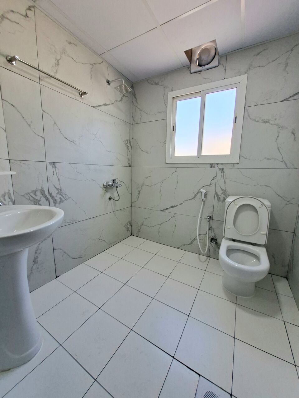 Hoora, Apartments, Flats, Houses & Villas, BHD 180/month,  Furnished,  Fully Furnished New Studio With Unlimited Ewa In Hoora,Parking,Neat & Clean Flat @35547951