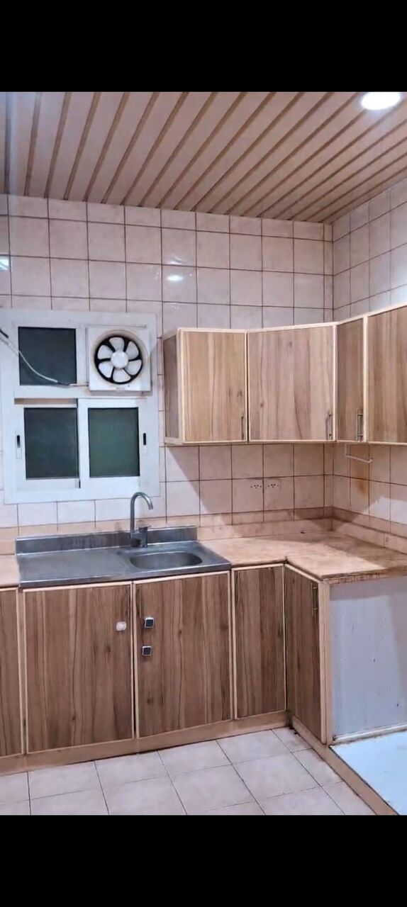 Al Rawdah, Apartments, Flats, Houses & Villas, SAR 36000/year,  3 BR,  Family Apartment With Lift Split AC Kitchen Cabintes Are Installed Well Maintain House