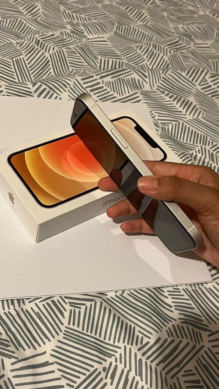 Jeddah, Mobile Phones, SAR 1400,  IPhone 12, White, 128GB