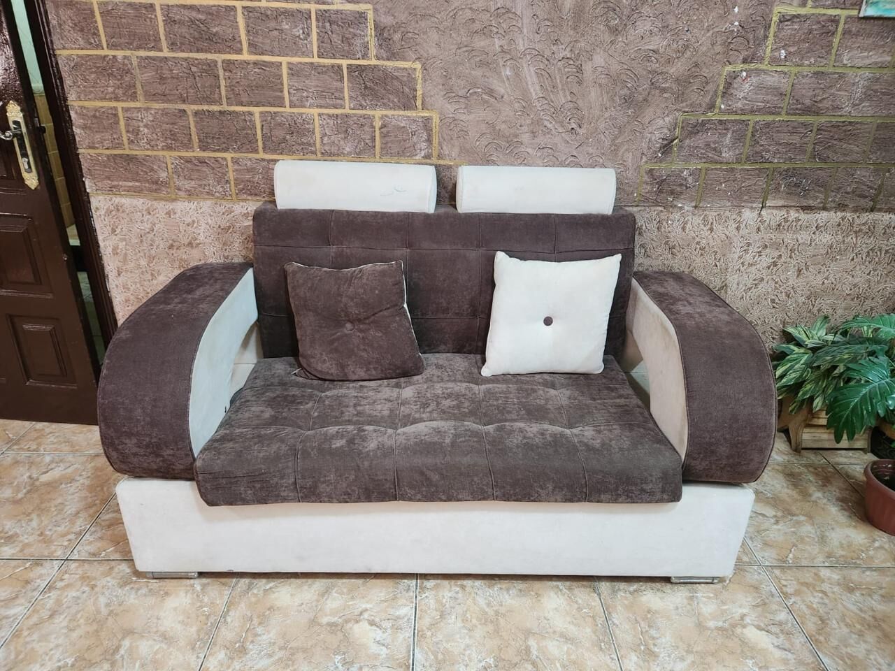 Al Rawdah, Furniture, SAR 800,  7-Seater Sofa Set For Sale &ndash; Excellent Condition &ndash; SR 800 (Negotiable)