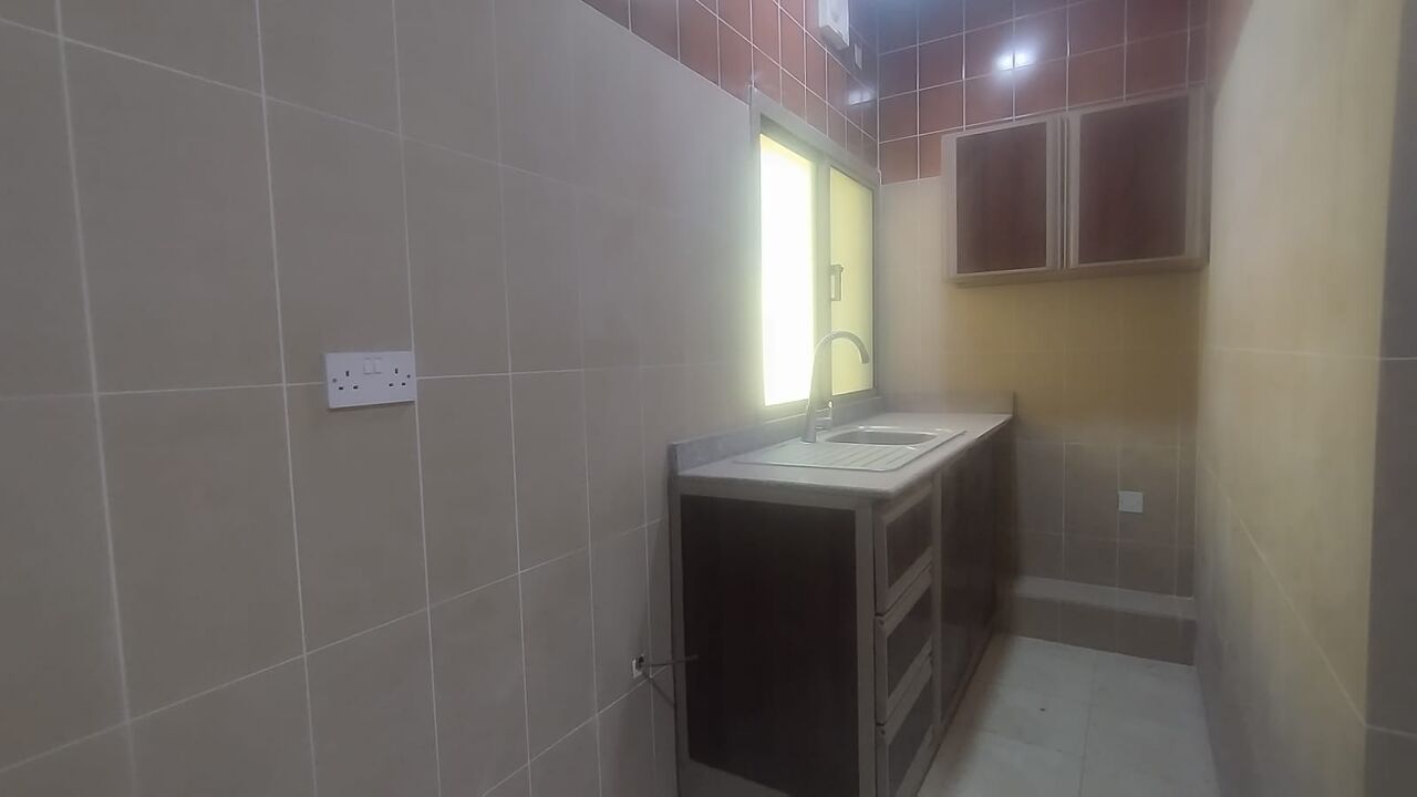 East Riffa, Apartments, Flats, Houses & Villas, BHD 140/year,  1 BR,  East Riffa:- Studio Flat On Rent With Unlimited Ewa..