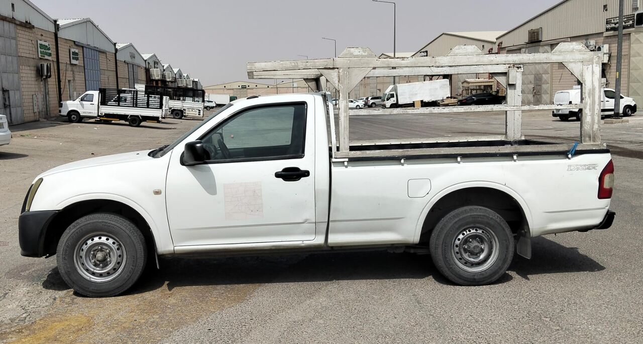 Riyadh, Vehicles, Cars & Trucks , SAR 22,  Isuzu Pickup,  2009,  Manual,  536088 KM,