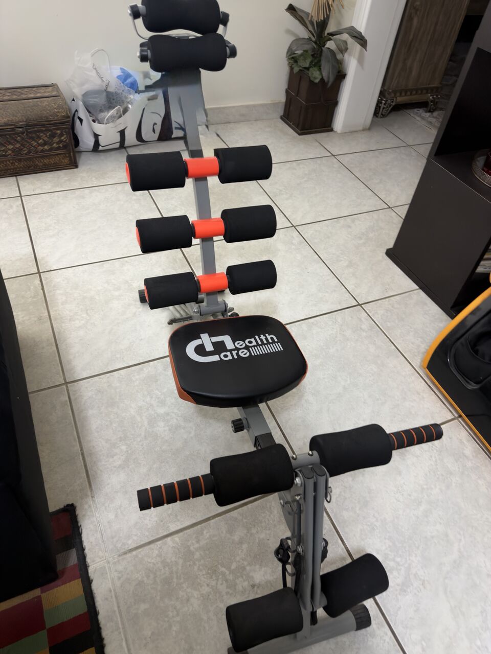 Riyadh, Furniture, SAR 700,  Multi- Purpose Abdominal Exercise Machine And Bicycle Machine For Sale 700 SAR