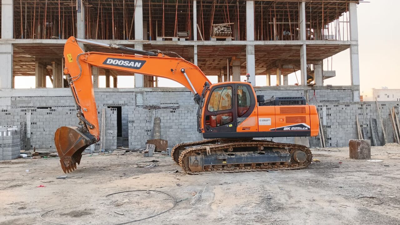 Jubail, Equipment Rental, 🚜 DOOSAN DX225 LCA EXCAVATOR FOR RENT 🚜Available With ARAMCO Certified Operator
