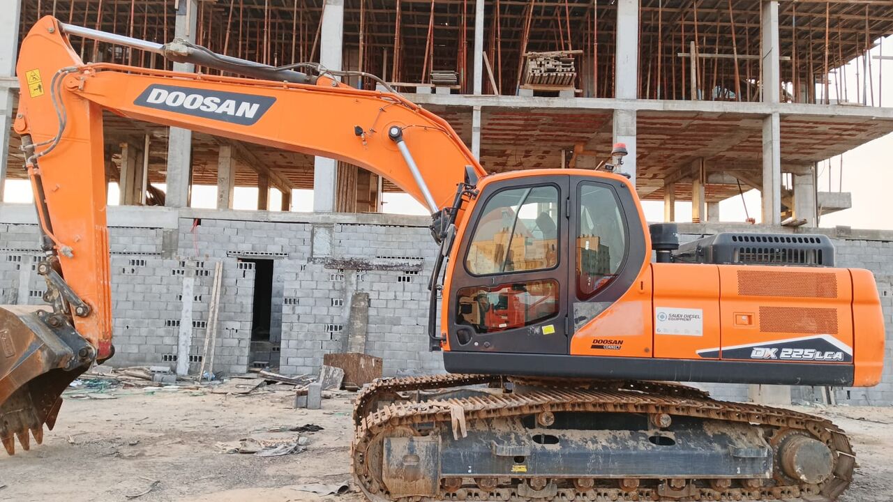 Jubail, Equipment Rental, 🚜 DOOSAN DX225 LCA EXCAVATOR FOR RENT 🚜Available With ARAMCO Certified Operator