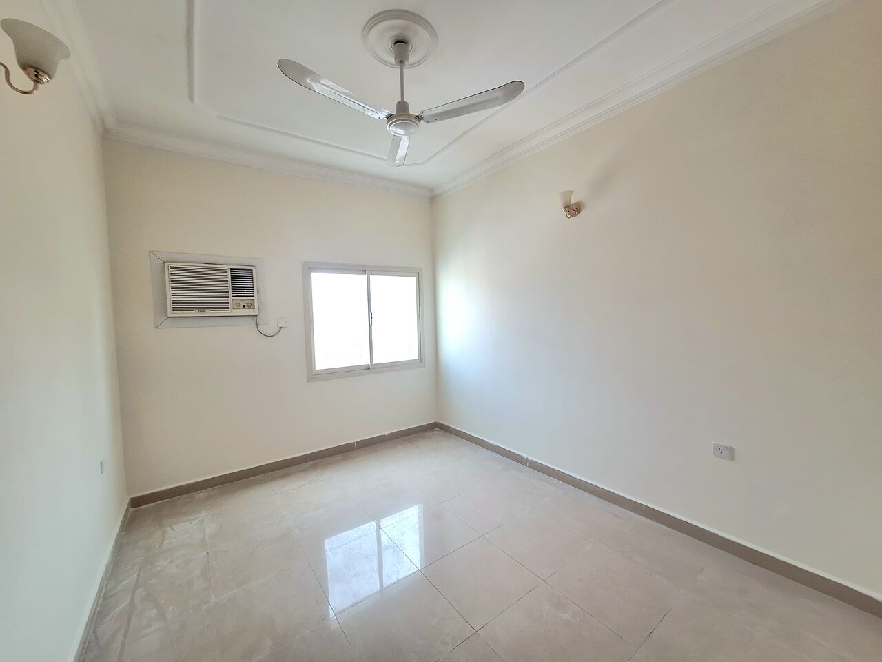 Umm Al Hassam, Apartments, Flats, Houses & Villas, BHD 200/month,  1 BR,  Amazing Semi Furnished 1 Bedroom Flat In - Umm Al Hassam