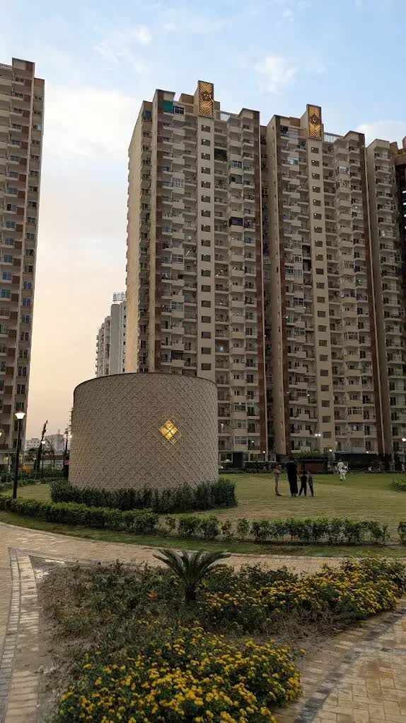 Greater Noida, Real Estate For Sale, INR 10000000,  Buy Flat In Nirala Estate Phase 3, Noida Extension