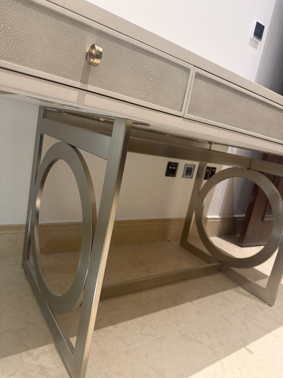 Abu Dhabi, Furniture, AED 7000,  Salon Alabaster Bernhardt Salon Desk. Original Price: $3,160