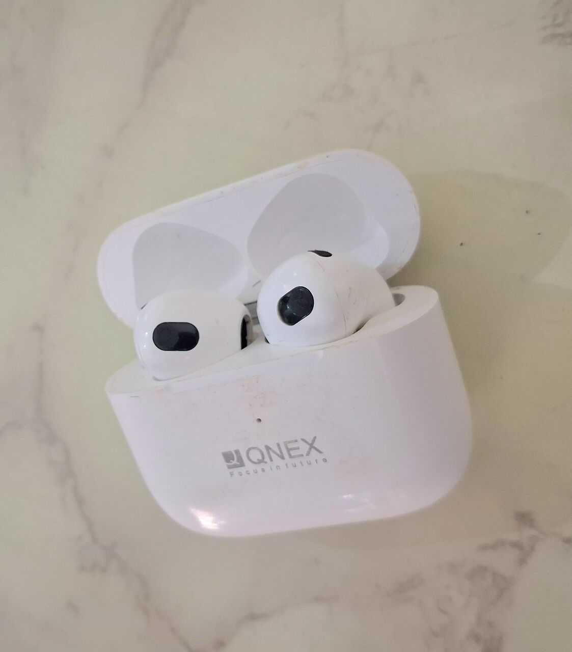 Khobar, Musical Instruments, SAR 60,  Wireless Earbuds For Sale