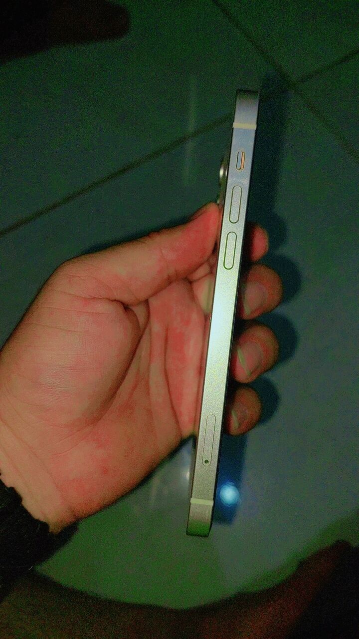 Jeddah, Mobile Phones, SAR 800,  I