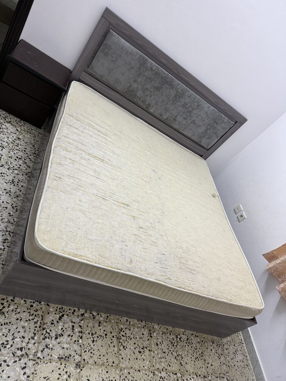 Al Aziziyah, Furniture, SAR 270,  New King Bed With Free Old Mattress
