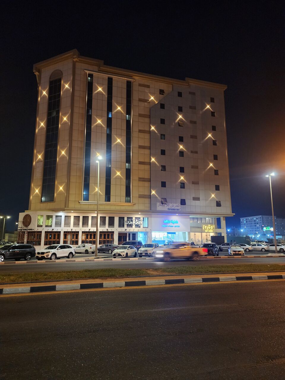 Jubail, Apartments, Flats, Houses & Villas, 2BHK  LUXURY FURNISHED FAMILY FLAT FOR RENT