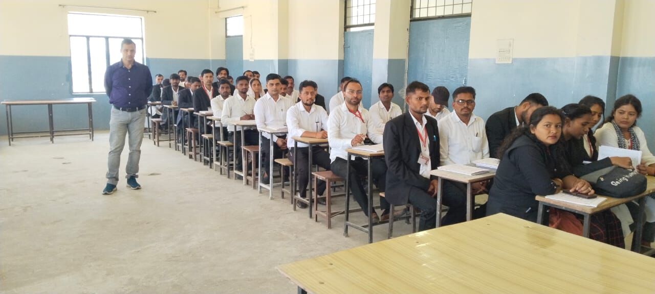 Lucknow, Lessons Offered, Law College In Allahabad | Mahatma Law College