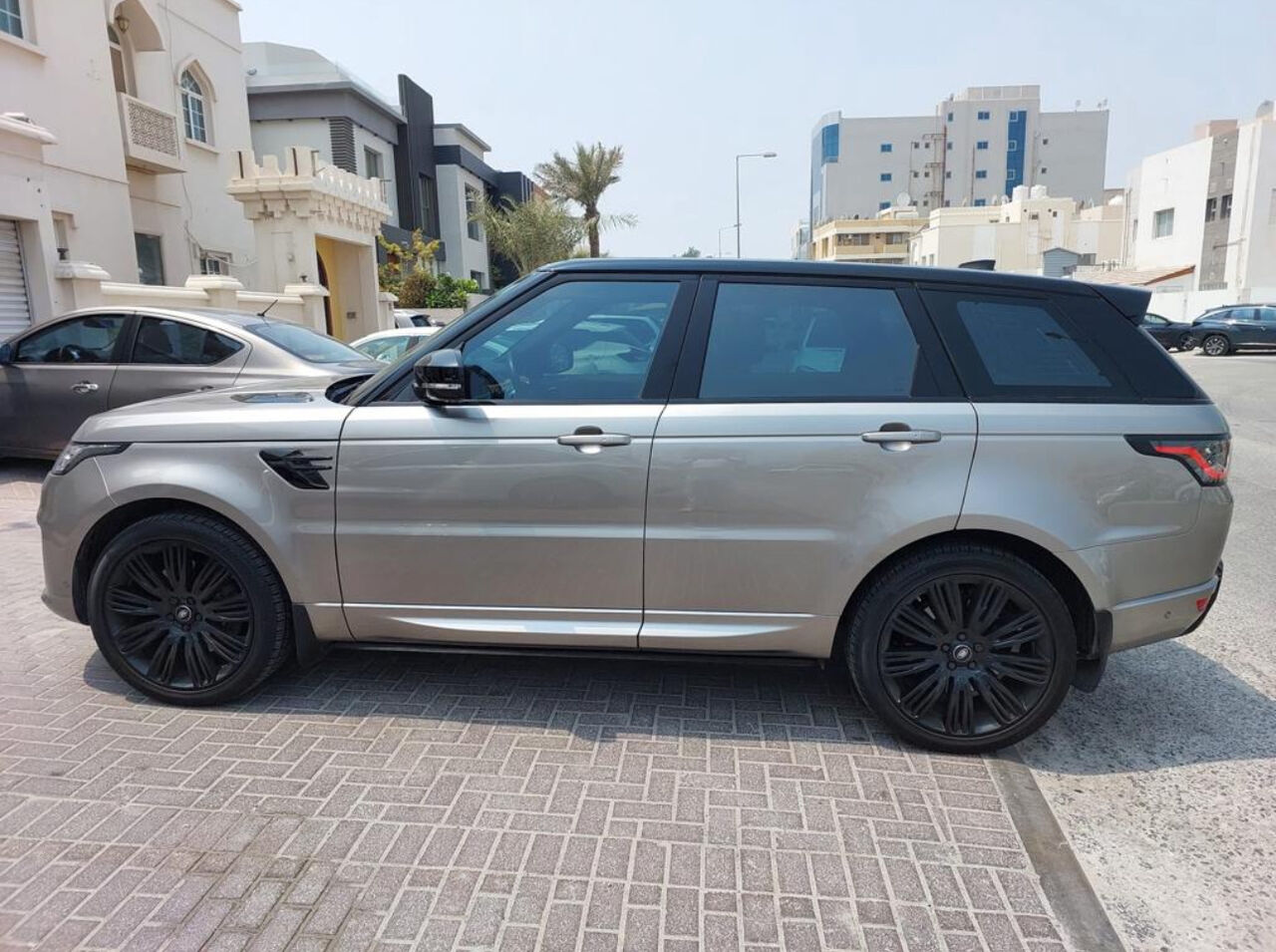 Manama, Vehicles, Cars & Trucks , BHD 17700,  /////Range Rover Sport 2019//// Single Owner /// Zero Accidents/// Full Agent History,  2019,  Automatic,  91000 KM,