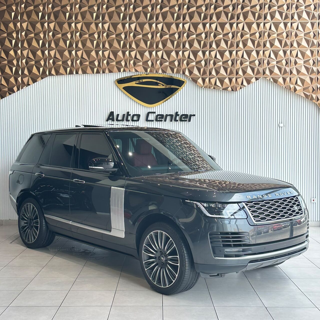 Riffa, Vehicles, Cars & Trucks , BHD 18900,  RANGE ROVER VOGUE SE V8 SUPERCHARGED 2020 GREY,  2020,  Automatic,  70000 KM,
