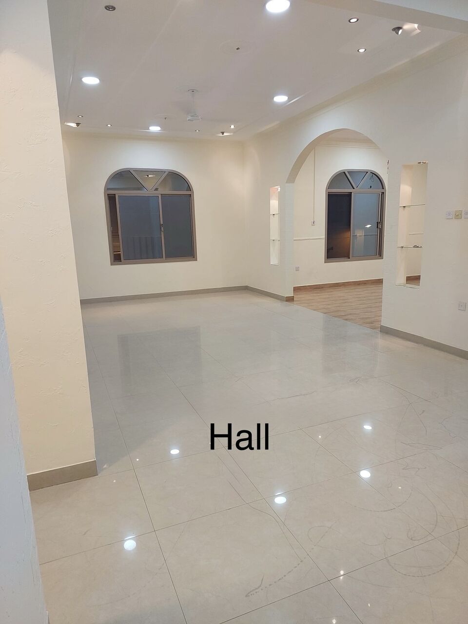 Manama, Apartments, Flats, Houses & Villas, BHD 380/month,  5 BR,  2 Floors In A Building For Rent In JidAli