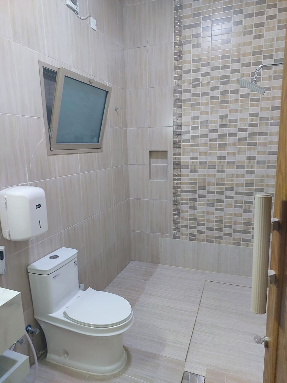 Manama, Apartments, Flats, Houses & Villas, BHD 380/month,  5 BR,  2 Floors In A Building For Rent In JidAli