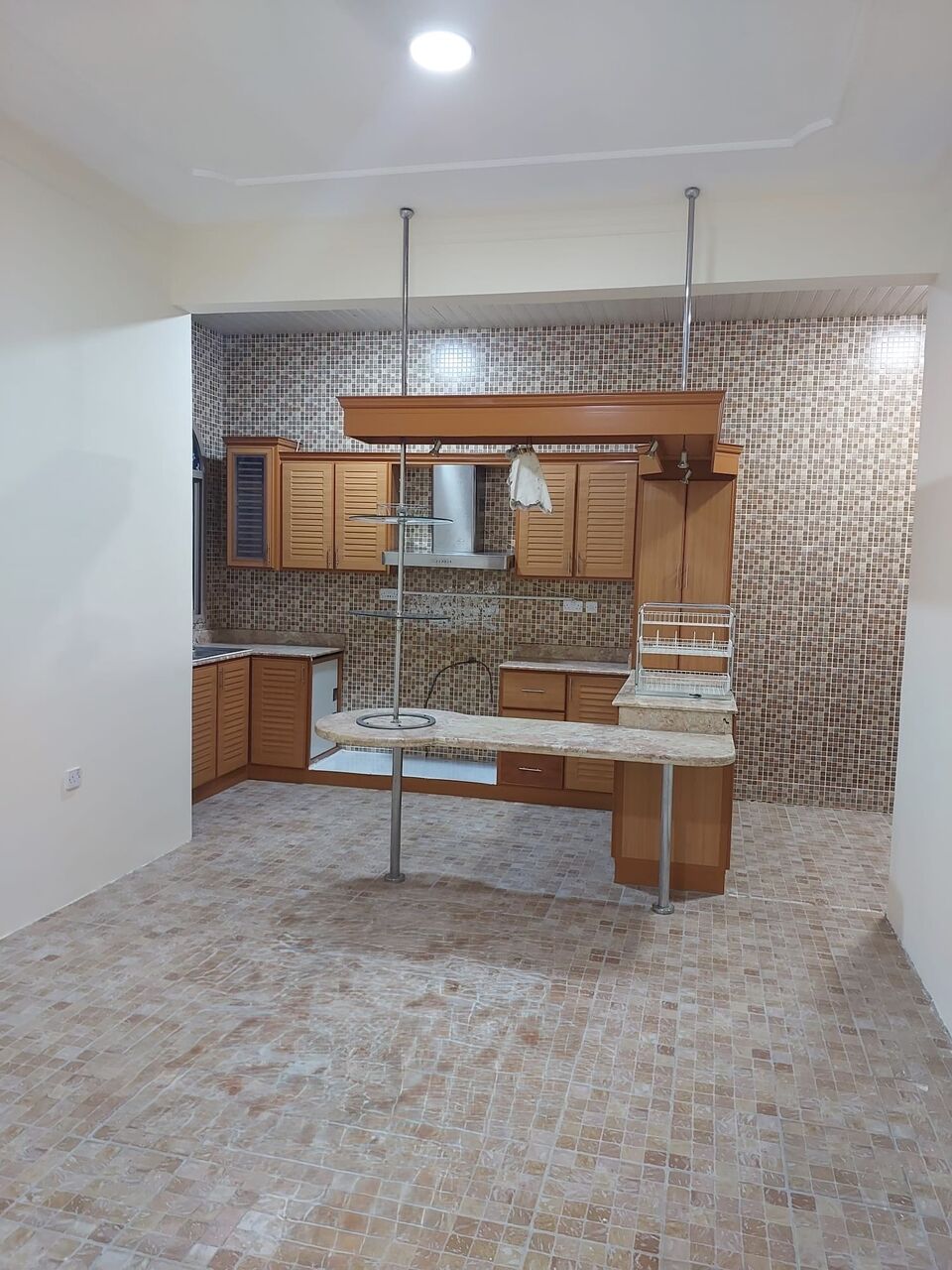 Manama, Apartments, Flats, Houses & Villas, BHD 380/month,  5 BR,  2 Floors In A Building For Rent In JidAli