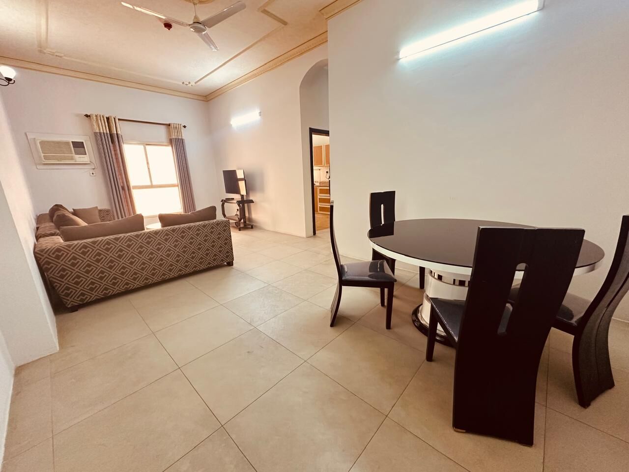 Mahooz, Apartments, Flats, Houses & Villas, BHD 300/month,  Furnished,  2 BR,  FURNISHED TWO BEDROOM FLAT FOR RENT IN MAHOOZ