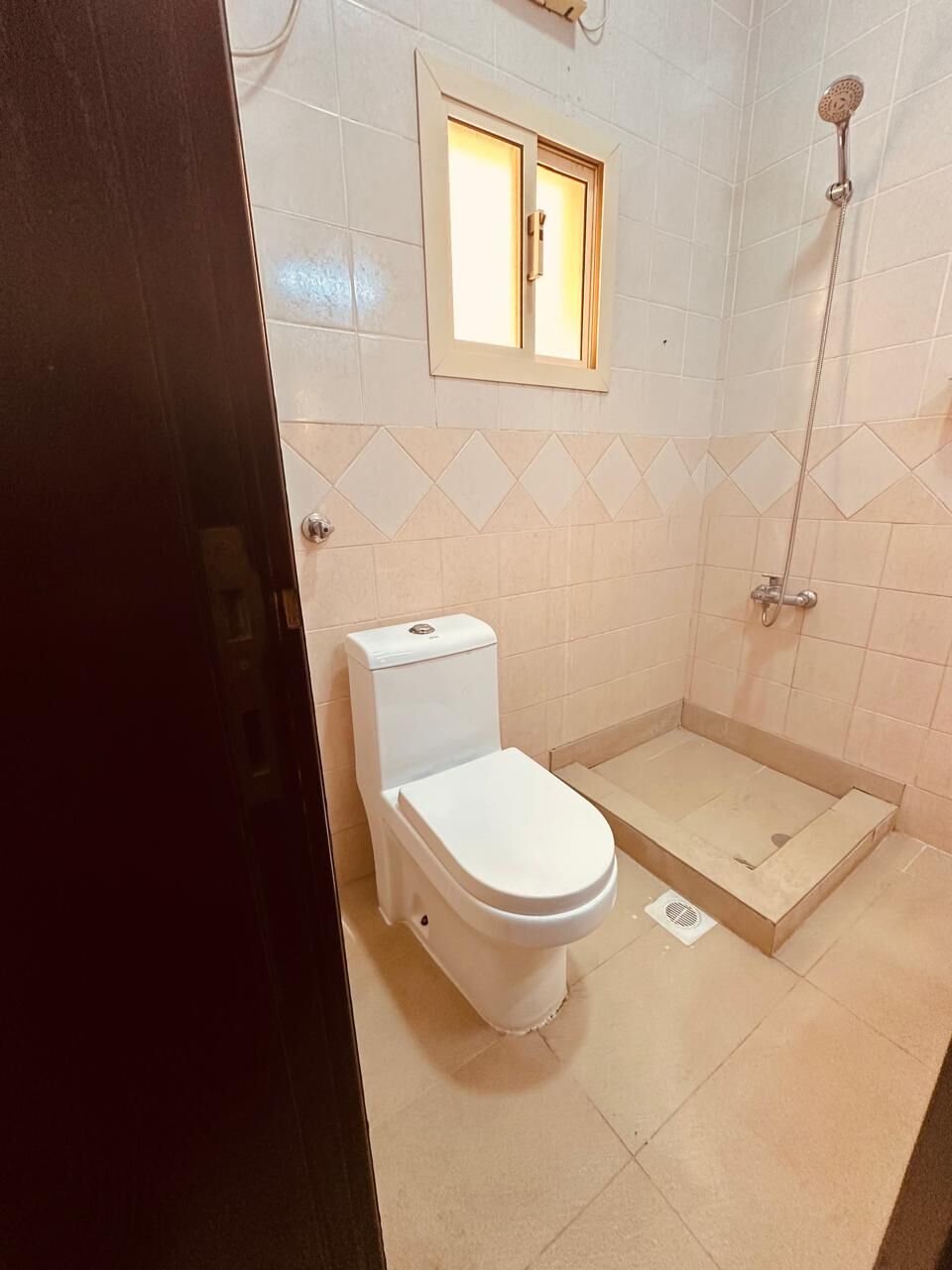 Mahooz, Apartments, Flats, Houses & Villas, BHD 300/month,  Furnished,  2 BR,  FURNISHED TWO BEDROOM FLAT FOR RENT IN MAHOOZ