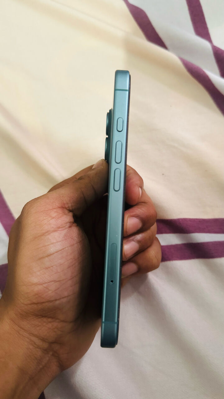 Al Ulaya, Mobile Phones, SAR 2400,  I Phone 16 128GB